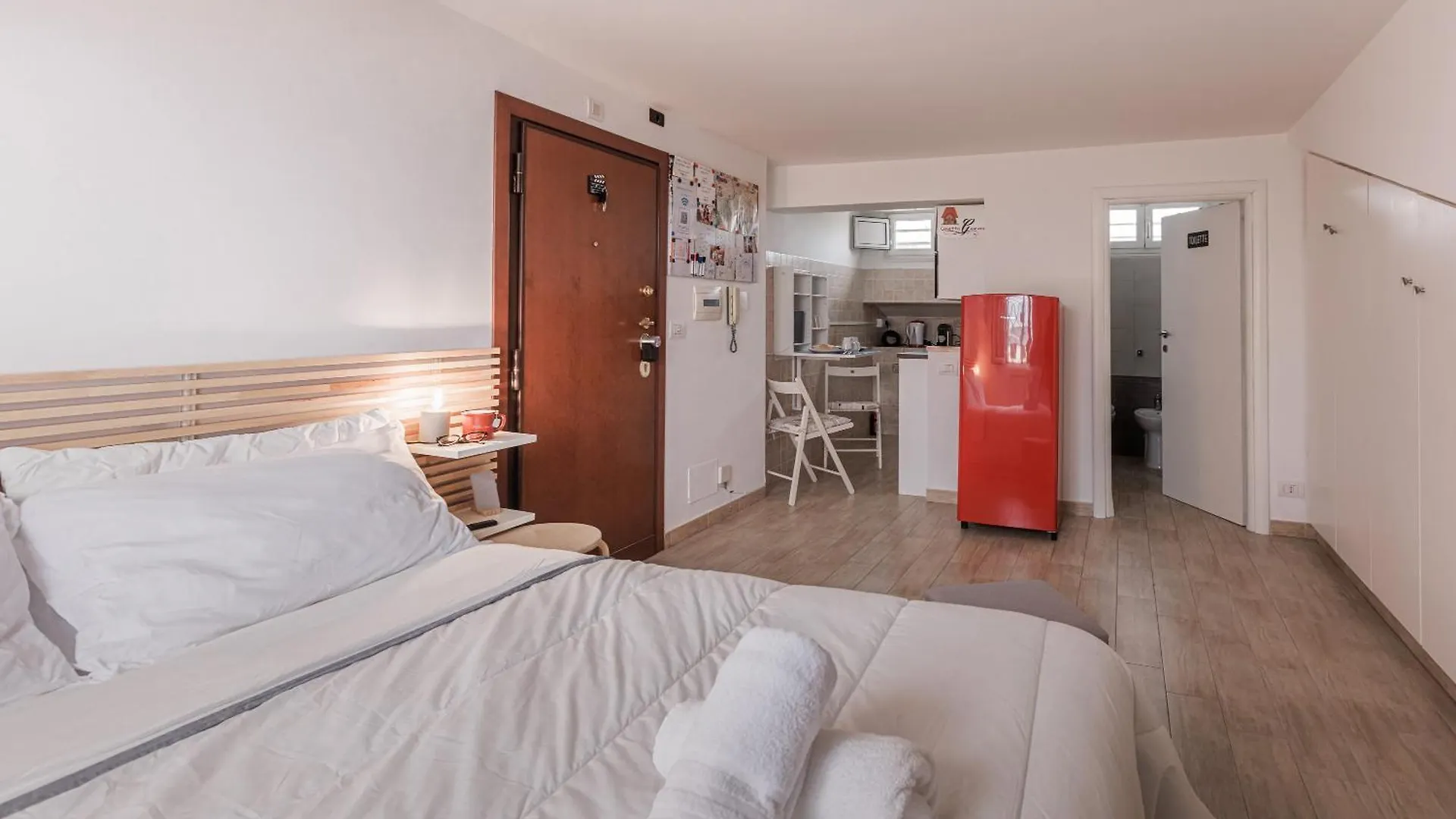 Apartment Casetta Ginevra - Close To Metro C Rome